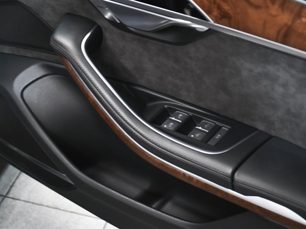 2020 Audi A8 L 55 photo 15