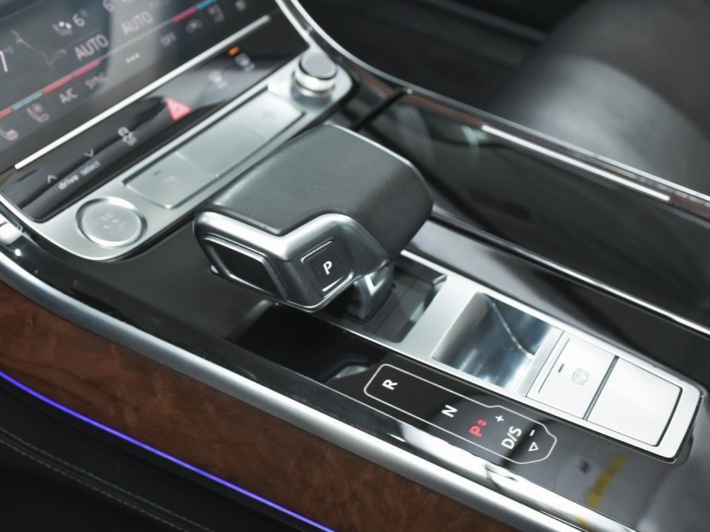 2020 Audi A8 L 55 photo 39