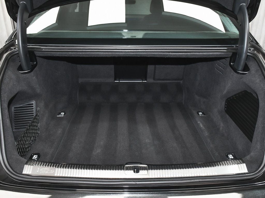 2020 Audi A8 L 55 photo 59