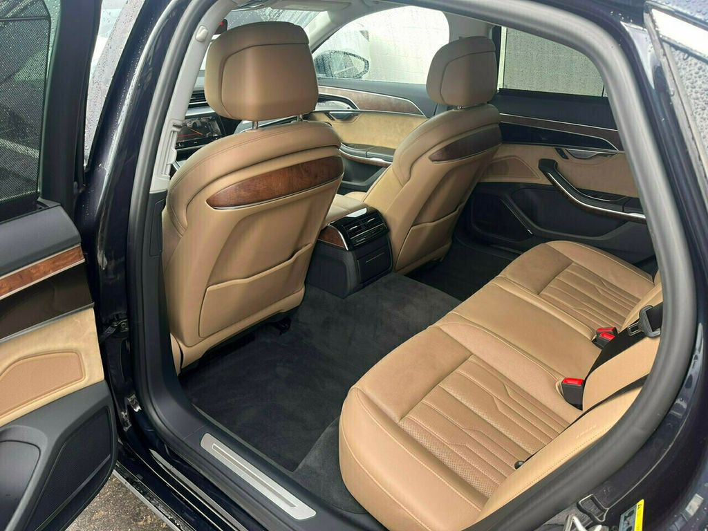 2020 Audi A8 L Executive Pkg/Heads Up Display/Heated&Cooled Massaging Seats/NAV - 22288604 - 10