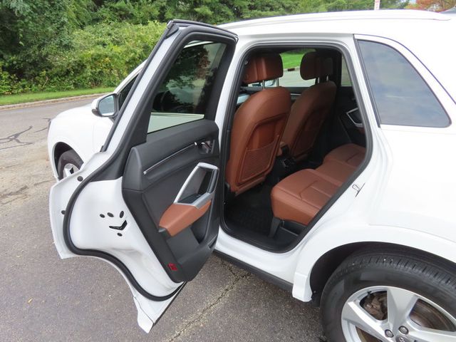 2020 Audi Q3 Premium 45 TFSI quattro - 23089840 - 31