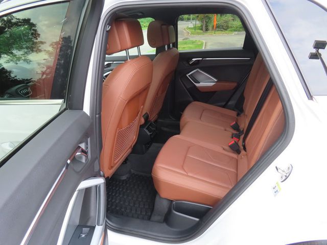 2020 Audi Q3 Premium 45 TFSI quattro - 23089840 - 32