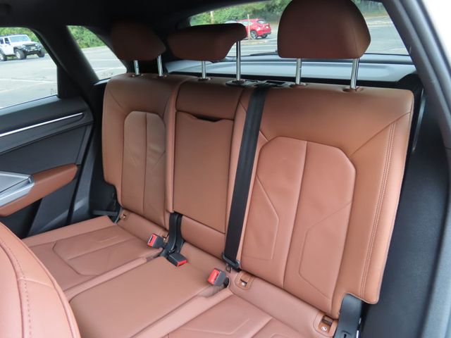 2020 Audi Q3 Premium 45 TFSI quattro - 23089840 - 33