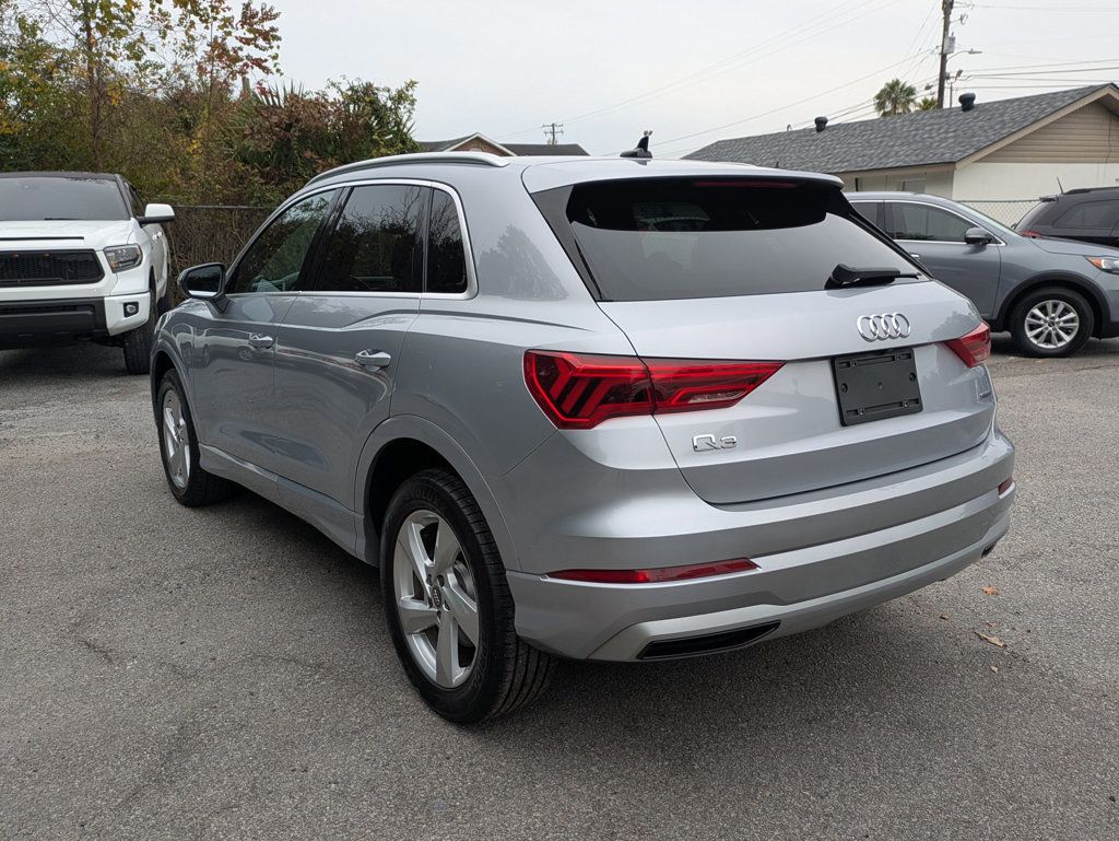 2020 Audi Q3 Premium photo 2