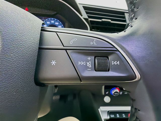 2020 Audi Q3 Premium 45 TFSI quattro - 23003605 - 11