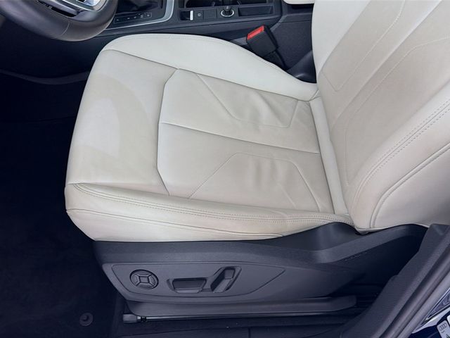 2020 Audi Q3 Premium 45 TFSI quattro - 23003605 - 18