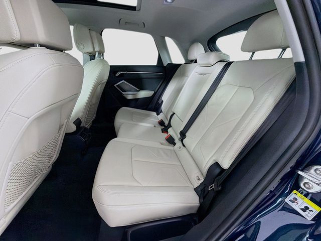 2020 Audi Q3 Premium 45 TFSI quattro - 23003605 - 24