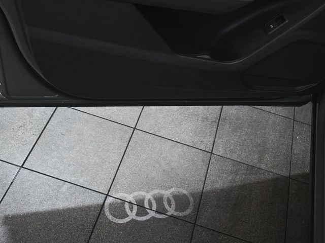 2020 Audi Q3 Premium Plus - 22994136 - 10