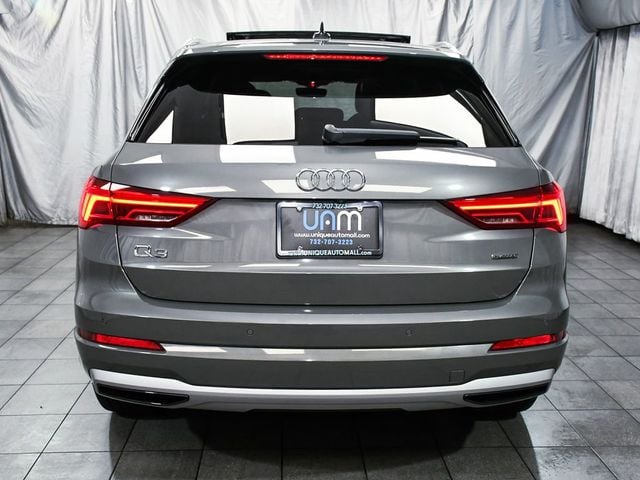 2020 Audi Q3 Premium Plus - 22994136 - 4