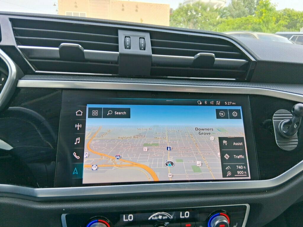 2020 Audi Q3 Premium Plus 45 TFSI photo 3