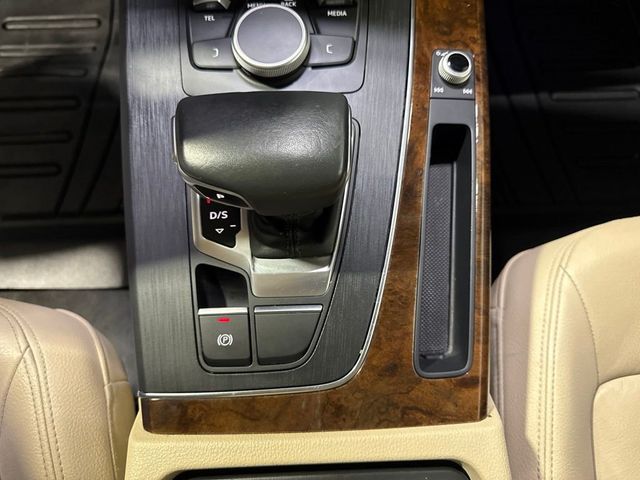 2020 Audi Q5 45 Premium - 23039802 - 19