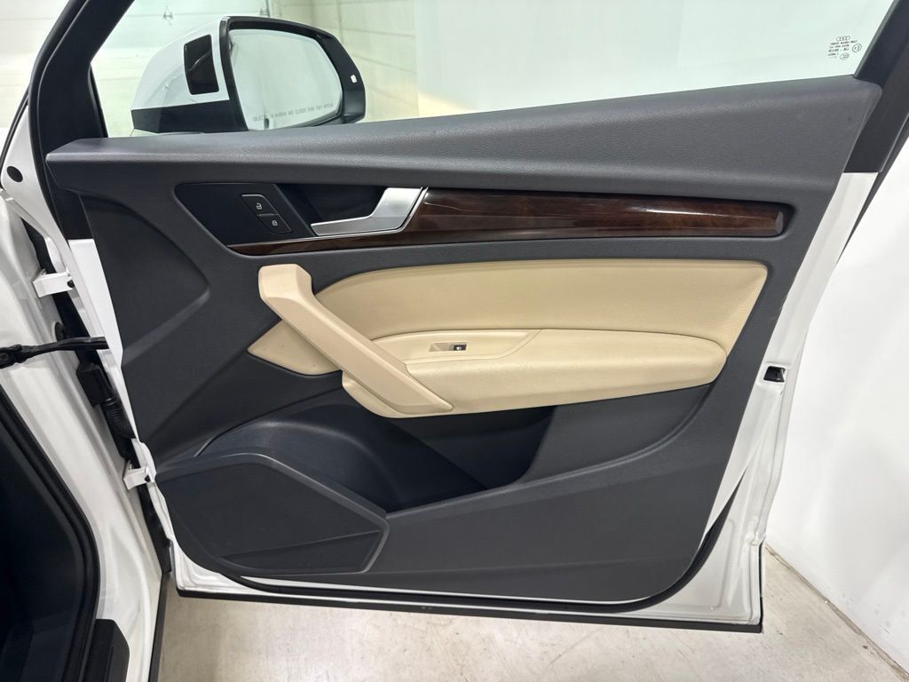 2020 Audi Q5 45 Premium - 23039802 - 43