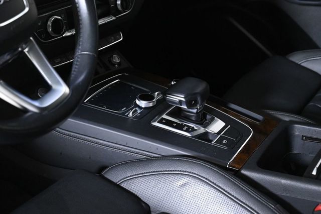2020 Audi Q5 45 Premium Plus - 22936385 - 19