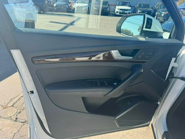 2020 Audi Q5 LocalTrade/PremiumPlusPkg/HeatedLeatherSeats/PanoramicRoof - 22633231 - 9