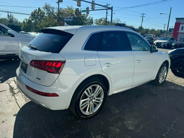 2020 Audi Q5 LocalTrade/PremiumPlusPkg/HeatedLeatherSeats/PanoramicRoof - 22633231 - 4