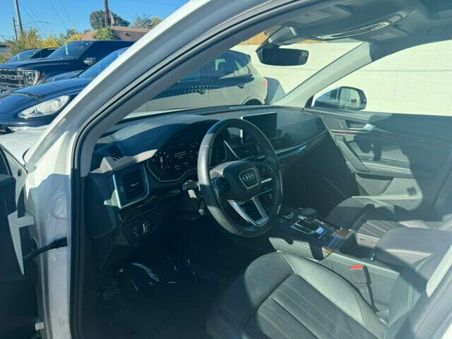 2020 Audi Q5 LocalTrade/PremiumPlusPkg/HeatedLeatherSeats/PanoramicRoof - 22633231 - 7