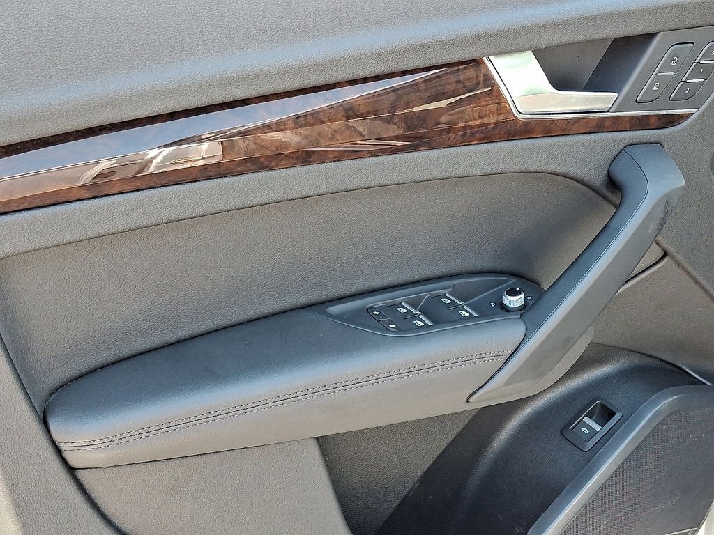 2020 Audi Q5 Premium Plus 45 TFSI photo 13