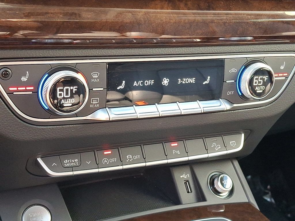 2020 Audi Q5 Premium Plus 45 TFSI photo 17