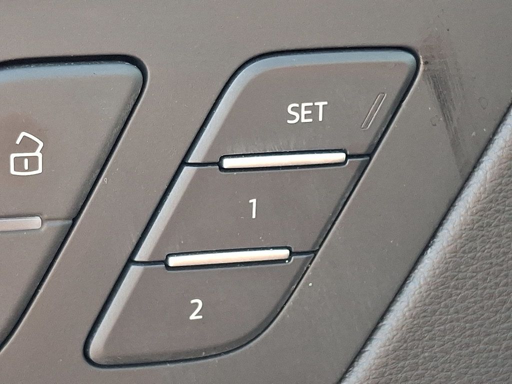 2020 Audi Q5 Premium Plus 45 TFSI photo 25