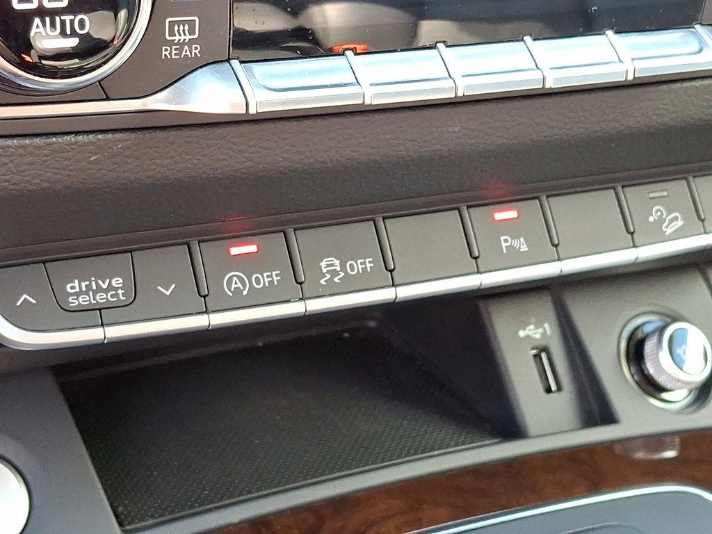 2020 Audi Q5 Premium Plus 45 TFSI photo 27