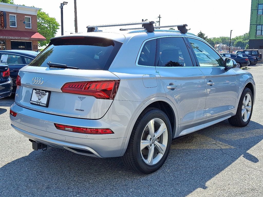 2020 Audi Q5 Premium Plus 45 TFSI photo 4