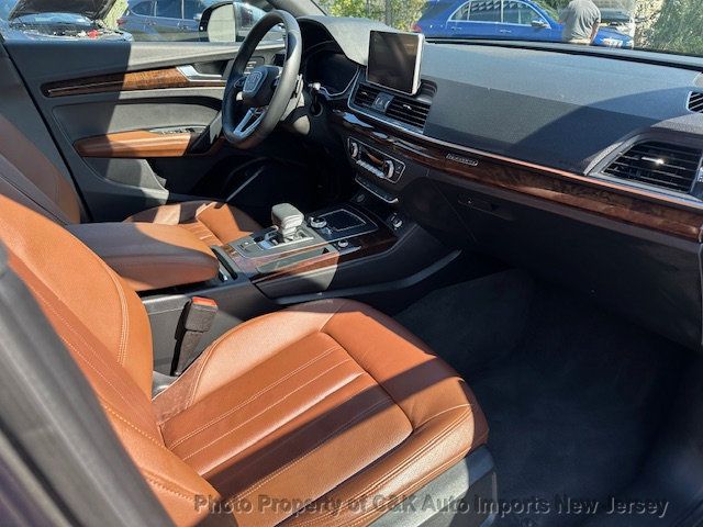 2020 Audi Q5 Premium Plus 45 TFSI photo 23