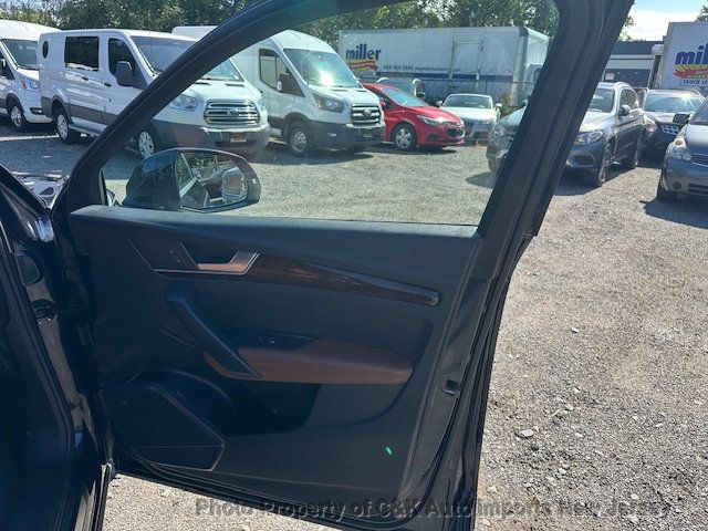 2020 Audi Q5 Premium Plus 45 TFSI photo 24