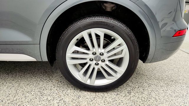 2020 Audi Q5 Premium Plus 45 TFSI quattro with 20'' Wheels & Cold Weather Pkg - 22960217 - 8