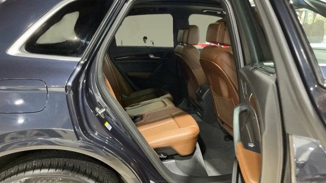 2020 Audi Q5 Prestige 45 TFSI quattro - 23012830 - 10