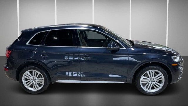 2020 Audi Q5 Prestige 45 TFSI quattro - 23012830 - 5