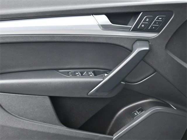 2020 Audi Q5 Titanium Premium 45 TFSI quattro - 22957306 - 10