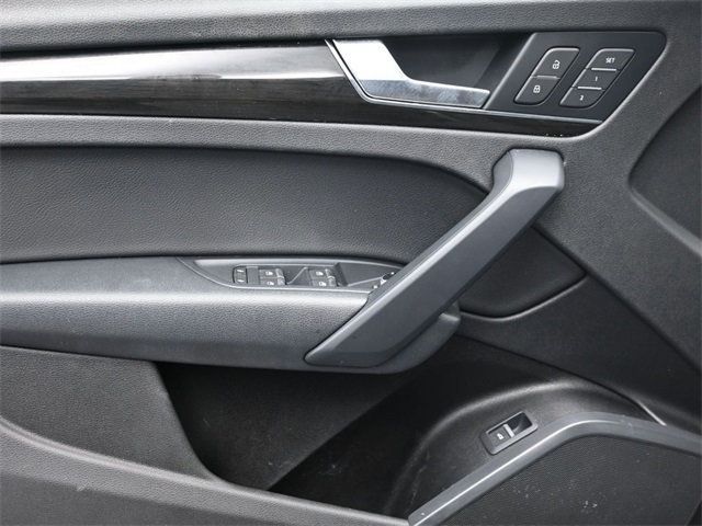 2020 Audi Q5 Titanium Premium 45 TFSI quattro - 22978133 - 12
