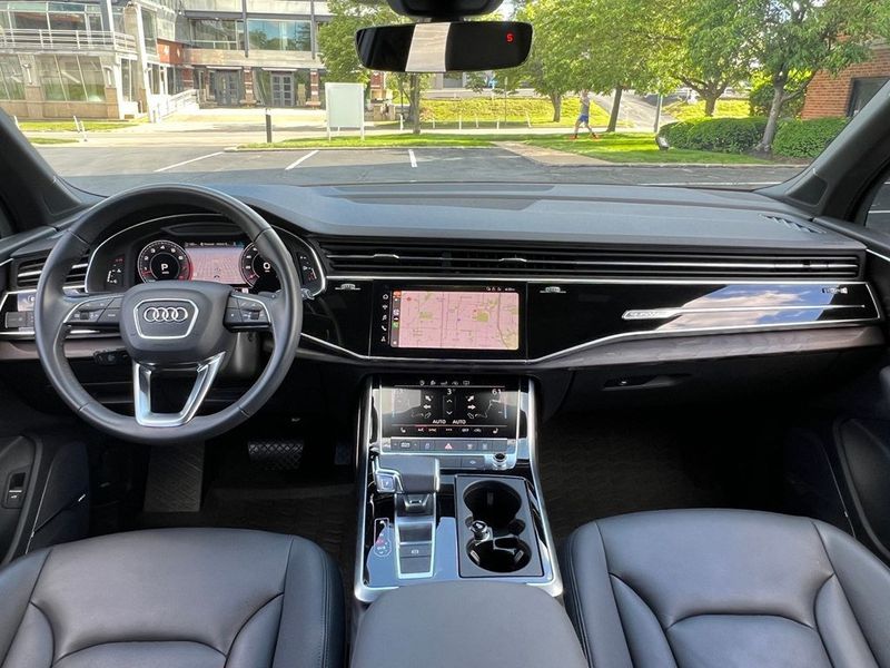 2020 Audi Q7 Premium Plus 55 TFSI quattro - 23061865 - 17