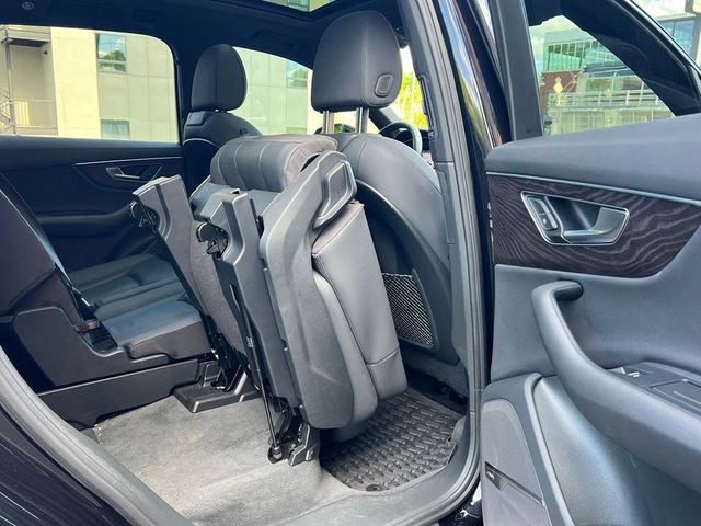 2020 Audi Q7 Premium Plus 55 TFSI quattro - 23061865 - 32