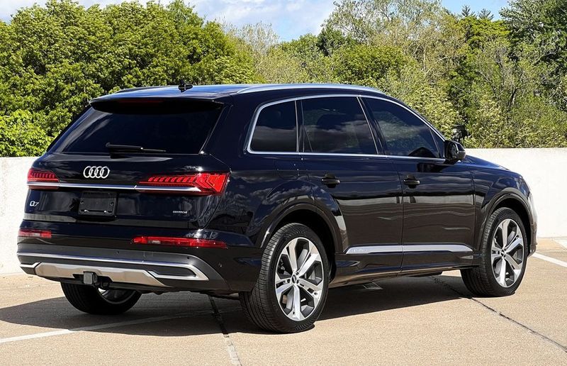 2020 Audi Q7 Premium Plus 55 TFSI quattro - 23061865 - 7