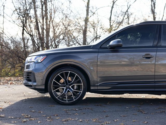 2020 Audi Q7 Prestige 55 TFSI Quattro, Black Optic Package, Cold Weather Pack - 22960803 - 2