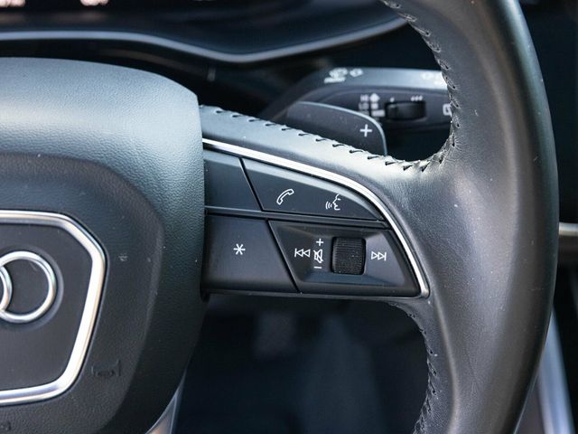2020 Audi Q7 Prestige 55 TFSI Quattro, Black Optic Package, Cold Weather Pack - 22960803 - 35