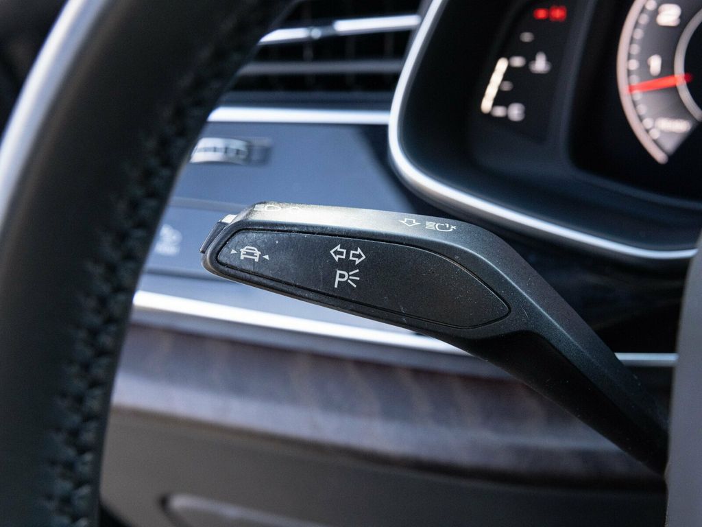 2020 Audi Q7 Prestige 55 TFSI Quattro, Black Optic Package, Cold Weather Pack - 22960803 - 40