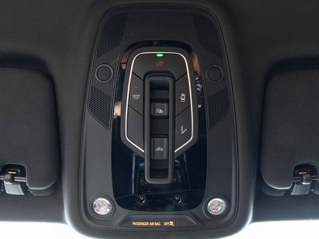 2020 Audi Q7 Prestige 55 TFSI Quattro, Black Optic Package, Cold Weather Pack - 22960803 - 47