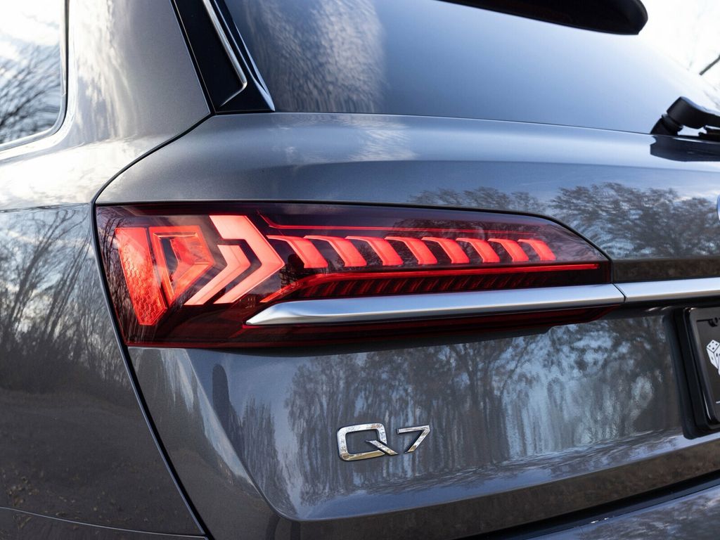 2020 Audi Q7 Prestige 55 TFSI Quattro, Black Optic Package, Cold Weather Pack - 22960803 - 63