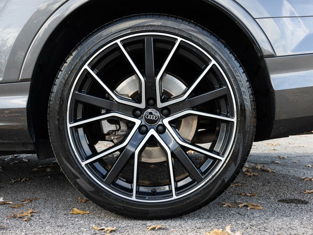 2020 Audi Q7 Prestige 55 TFSI Quattro, Black Optic Package, Cold Weather Pack - 22960803 - 82