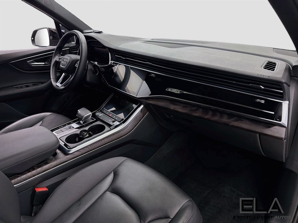 2020 Audi Q7 SUPER CLEAN UNIT! U WILL NOT FIND ONE CLEANER! - 23061865 - 25