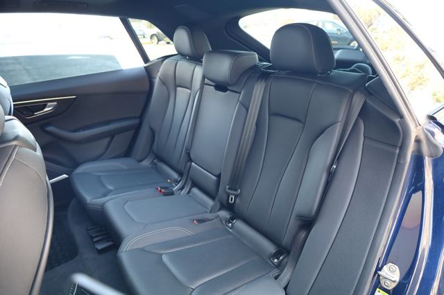 2020 Audi Q8  - 22972656 - 17