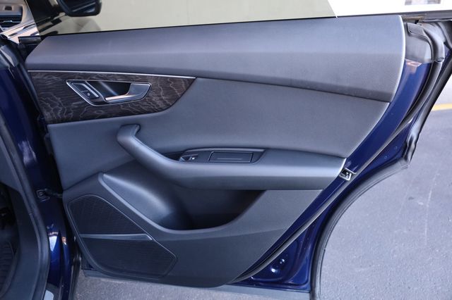 2020 Audi Q8  - 22972656 - 18