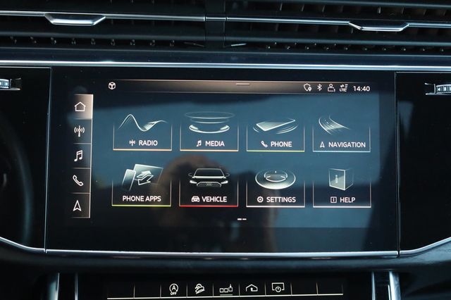 2020 Audi Q8  - 22972656 - 36