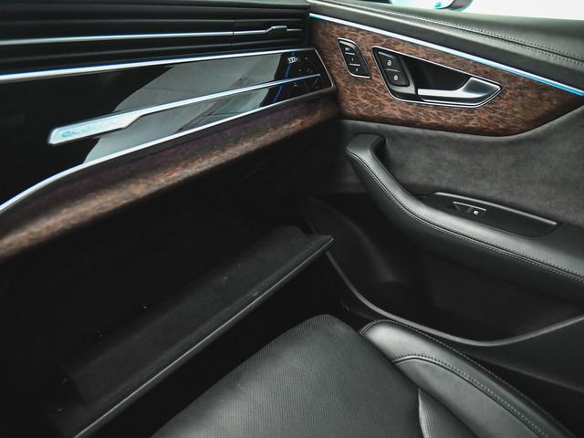 2020 Audi Q8 55 Prestige - 23050798 - 20