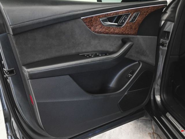 2020 Audi Q8 55 Prestige - 23050798 - 7