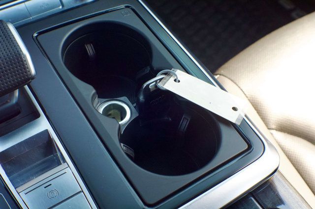 2020 Audi Q8 LocalTrade/Prestige/DriverAssistancePkg/Heated&CooledSeats/NAV - 22994107 - 29