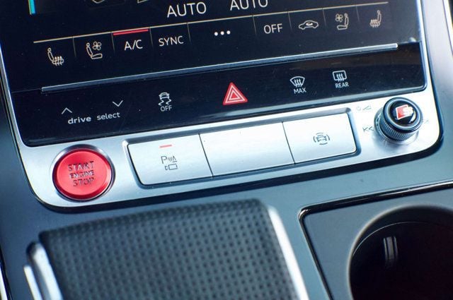 2020 Audi Q8 LocalTrade/Prestige/DriverAssistancePkg/Heated&CooledSeats/NAV - 22994107 - 31