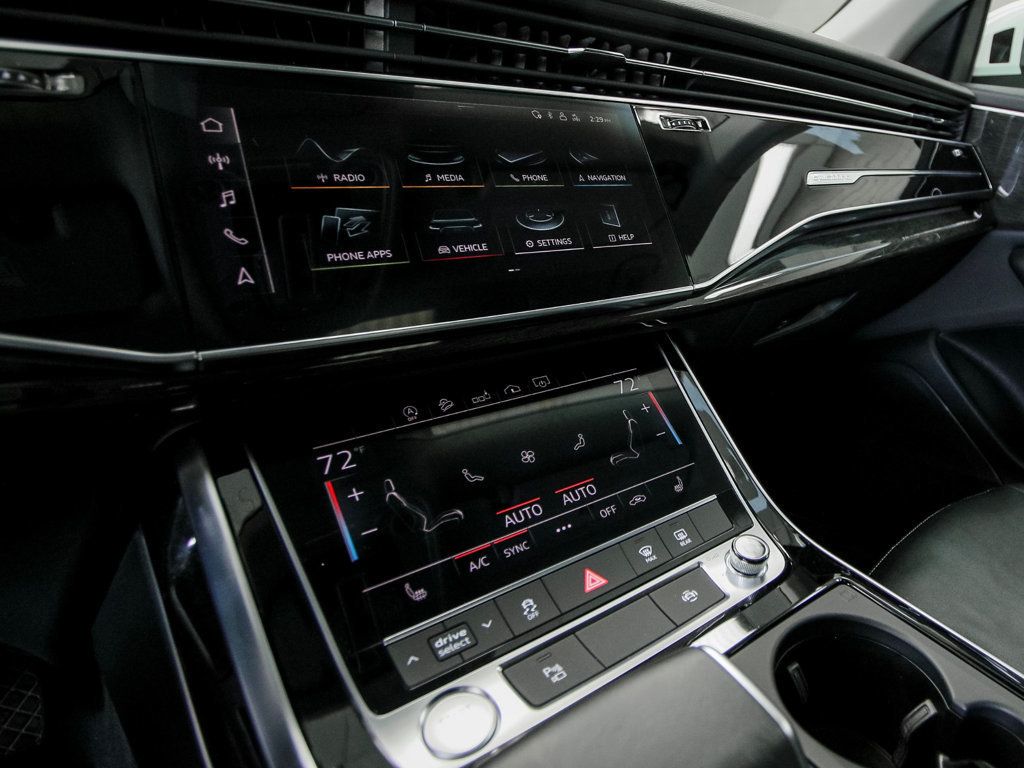 Audi Q8 photo 19